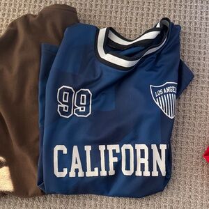 six pack bundle holister, shirts size small